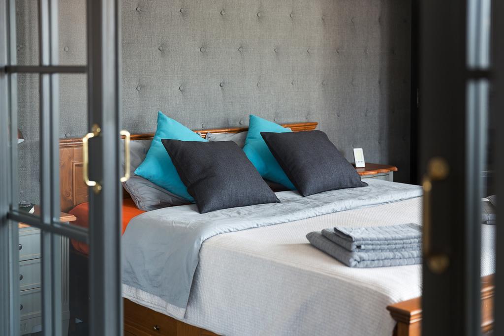 Bohemian Old Town Boutique Apartment Bukarest Eksteriør billede
