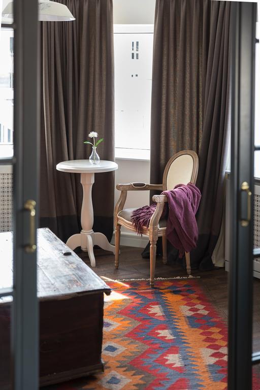 Bohemian Old Town Boutique Apartment Bukarest Eksteriør billede