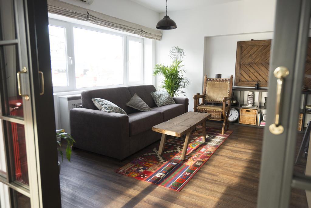 Bohemian Old Town Boutique Apartment Bukarest Eksteriør billede