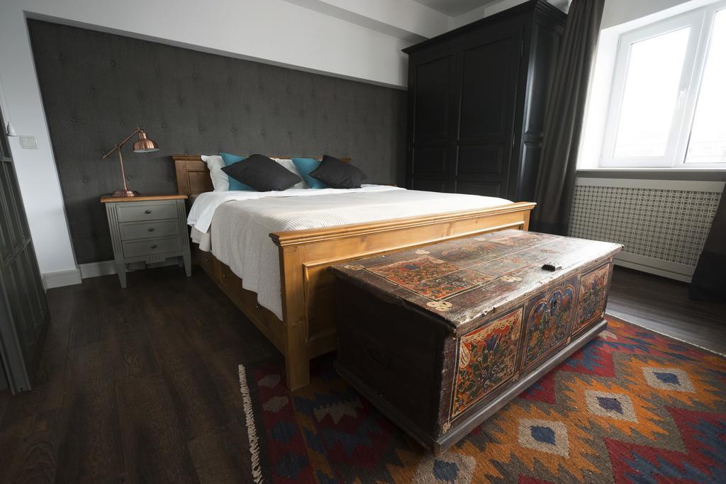 Bohemian Old Town Boutique Apartment Bukarest Eksteriør billede